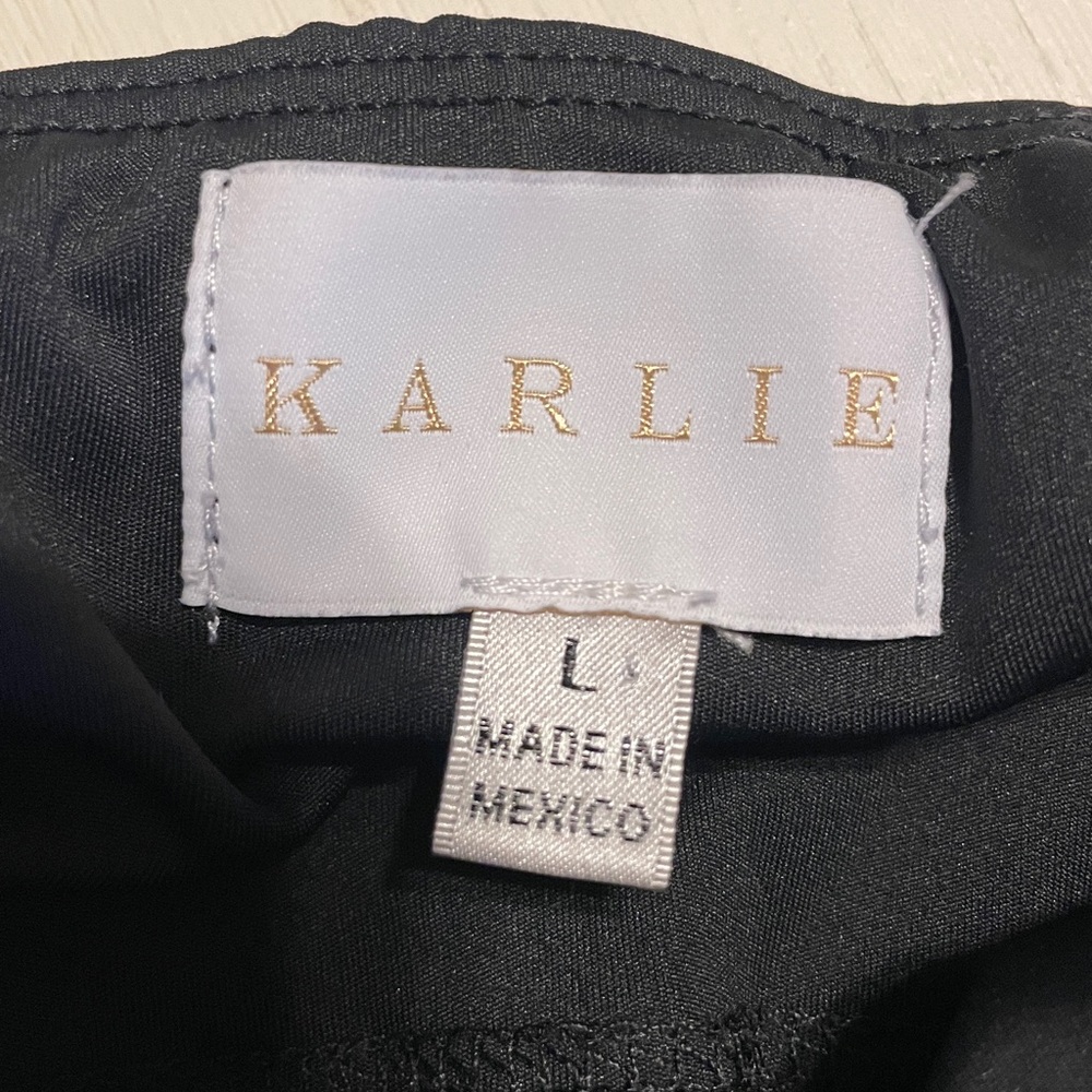 Karlie Scallop Hem Tennis Skirt size Large in Black - Picture 7 of 10